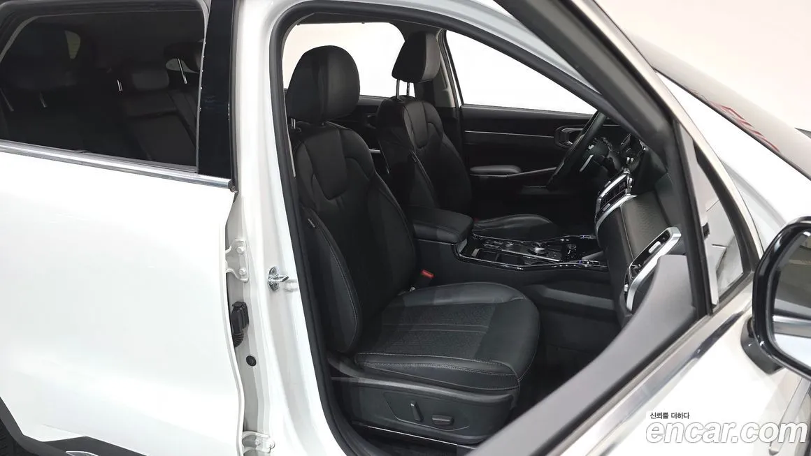 Kia Sorento — фото 10