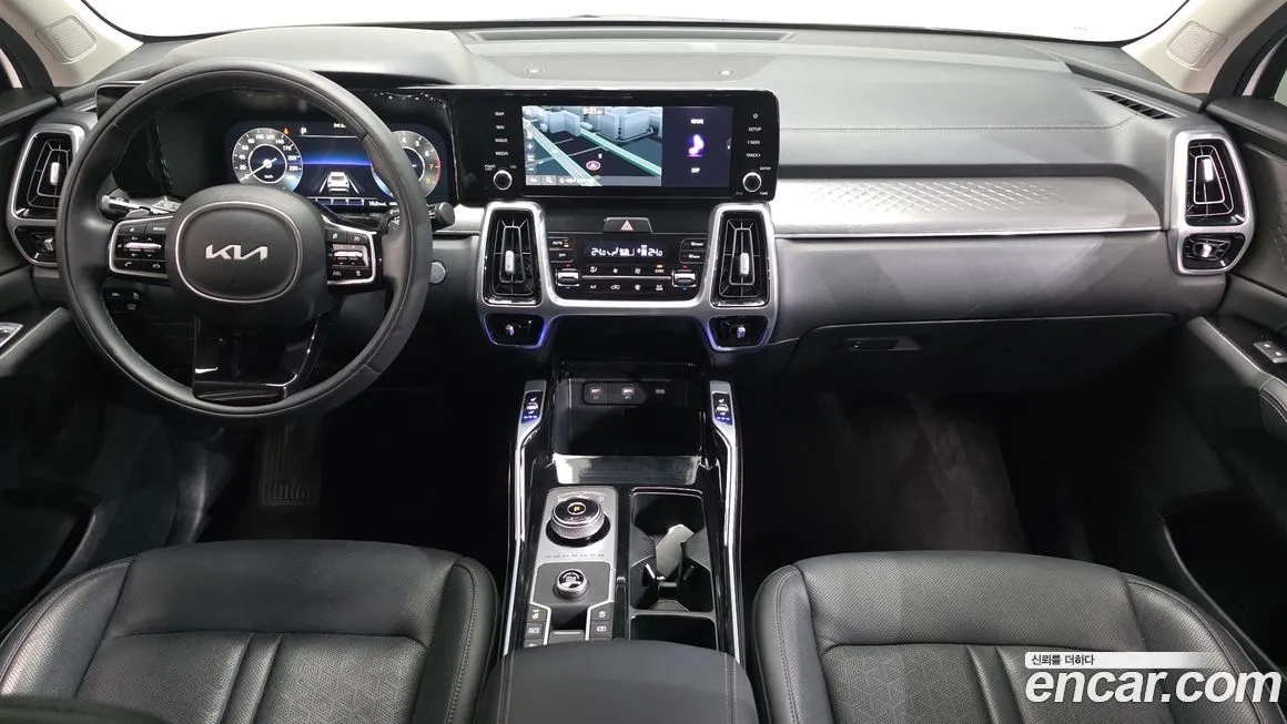 Kia Sorento — фото 7