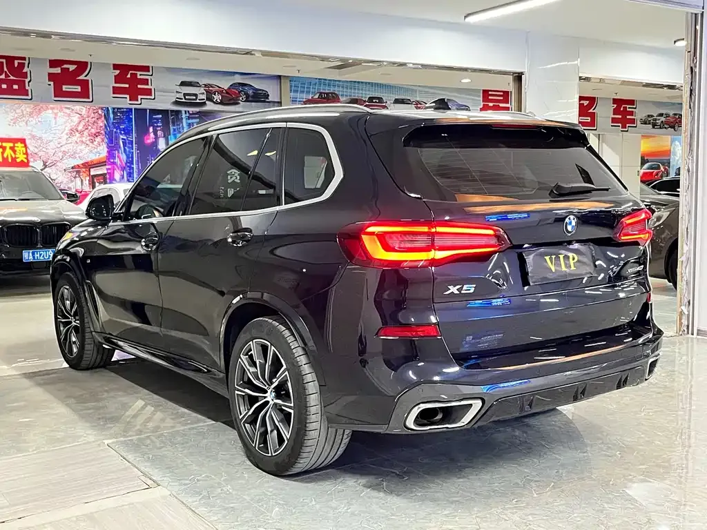 BMW X5 (Import) — фото 7