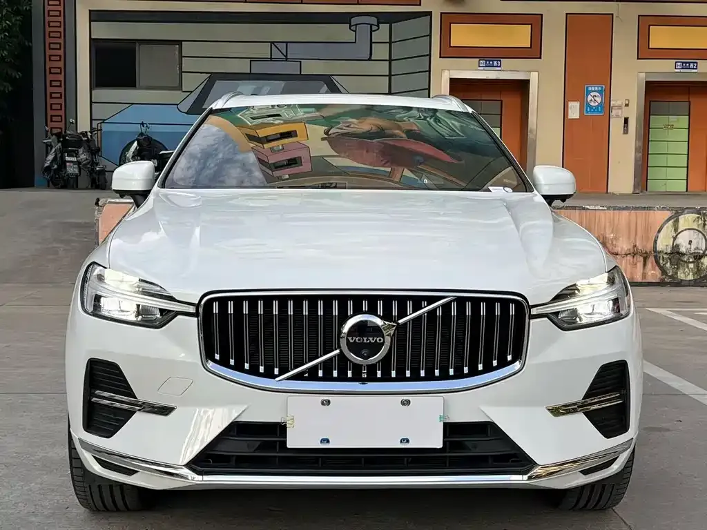 Volvo XC60 — фото 2