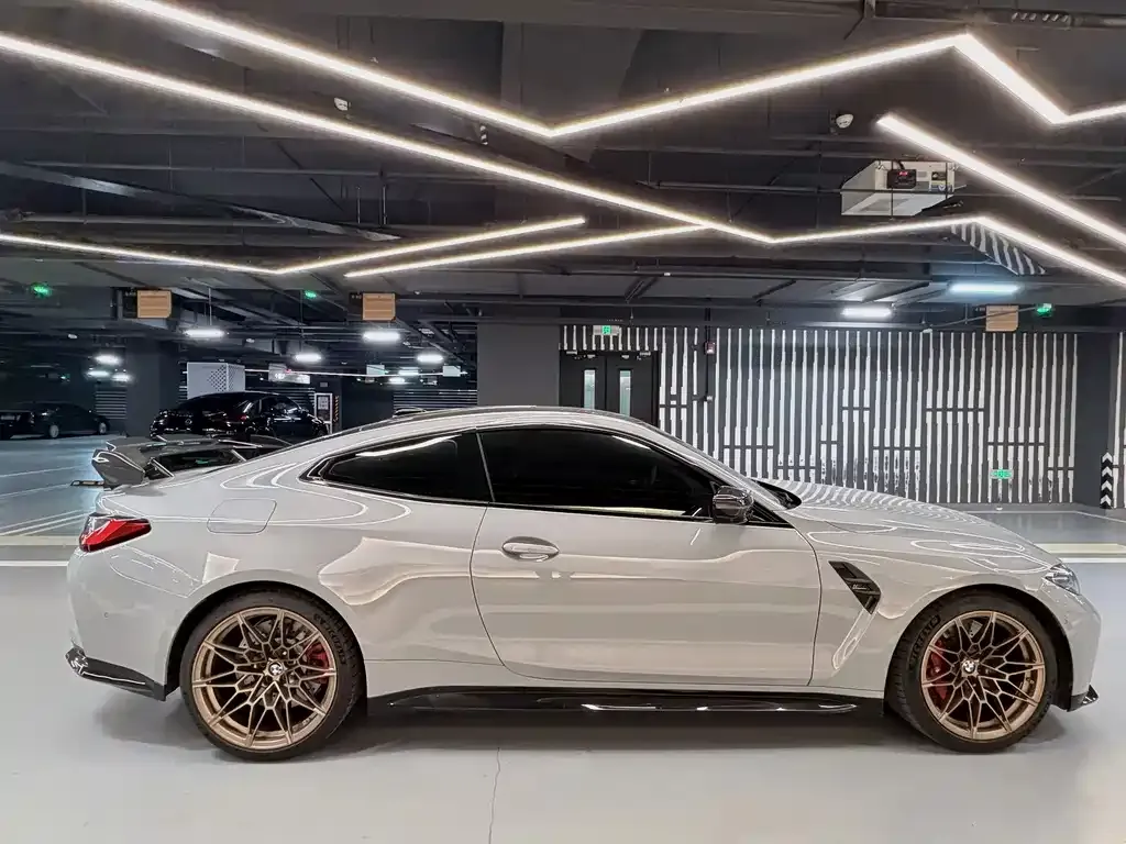 BMW M4 — фото 10