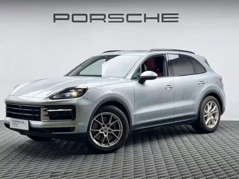 Porsche Cayenne — фото 1