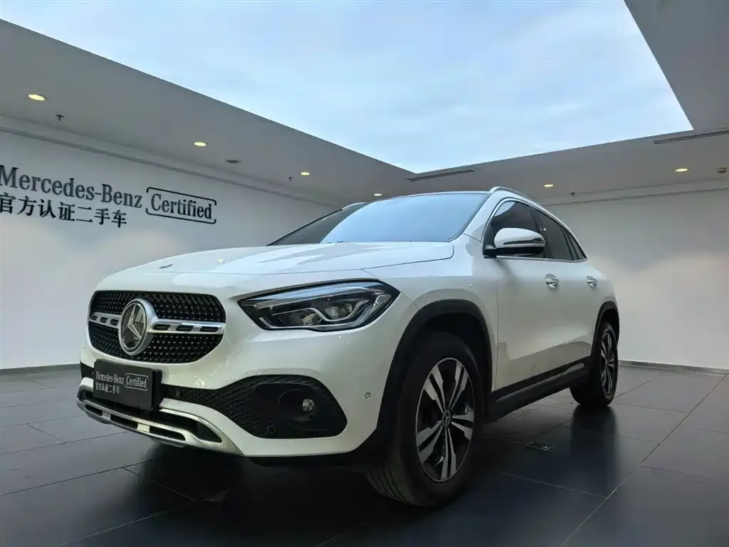 Mercedes-Benz GLA — фото 1