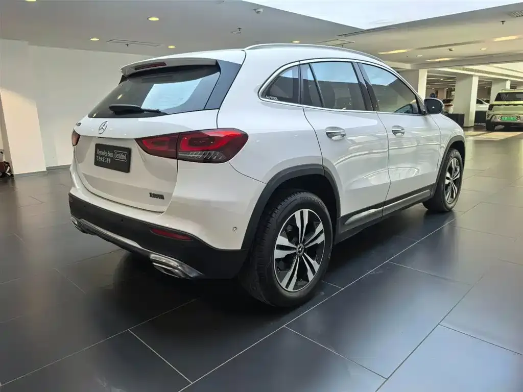 Mercedes-Benz GLA — фото 6