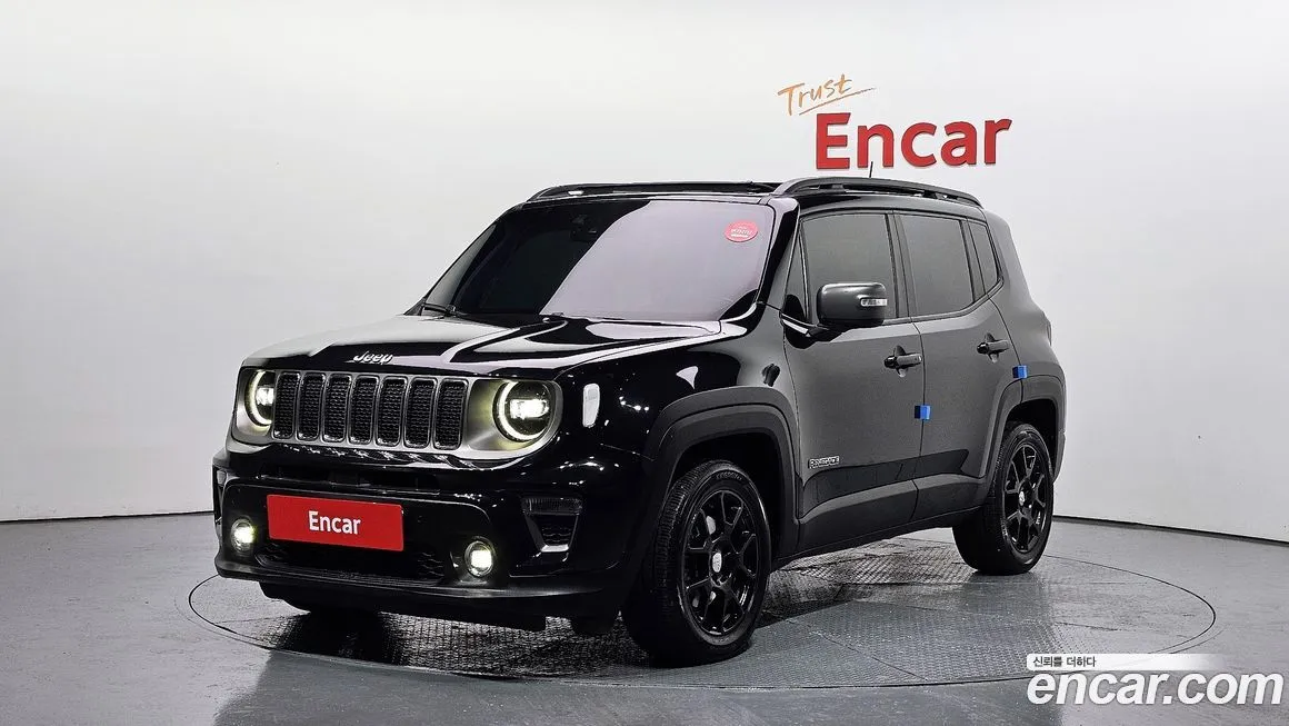 Jeep Renegade — фото 1