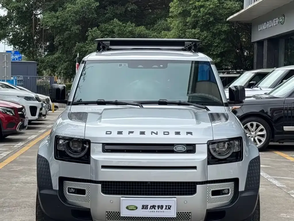 Land Rover Defender — фото 2