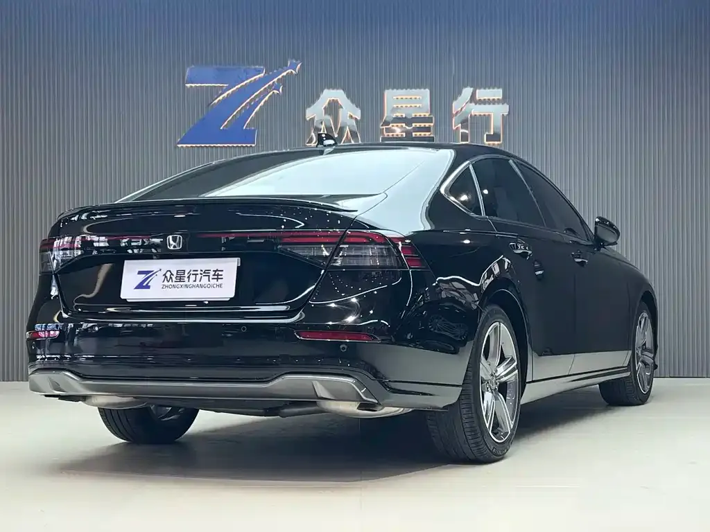 Honda Accord — фото 2