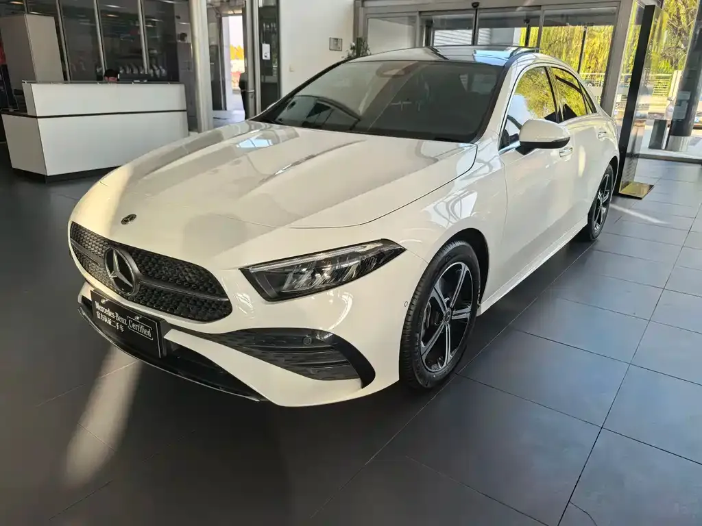 Mercedes-Benz A-Class — фото 1