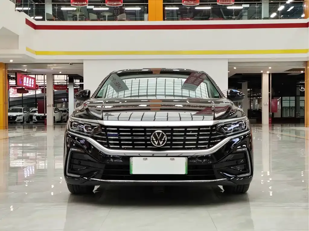Volkswagen Passat New Energy — фото 2