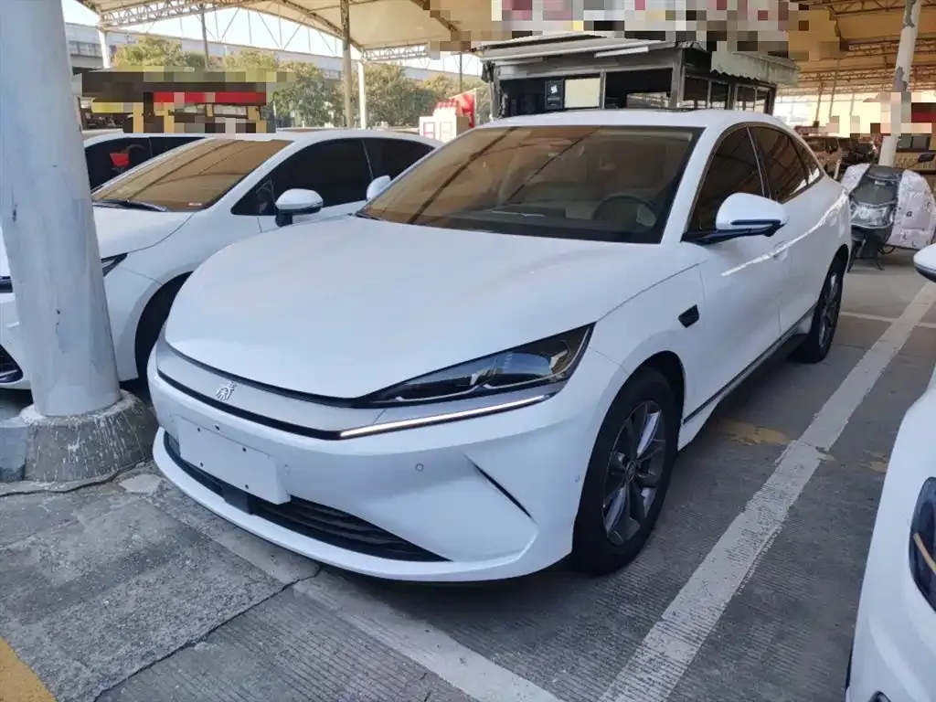 BYD Qin L — фото 2