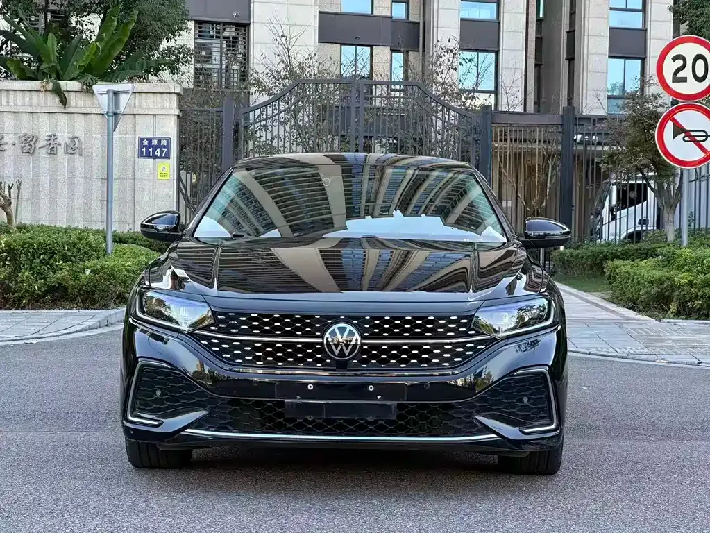 Volkswagen Passat — фото 2