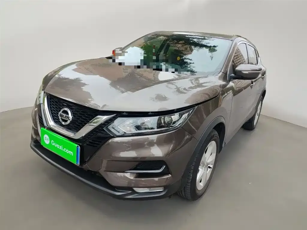 Nissan Qashqai — фото 1
