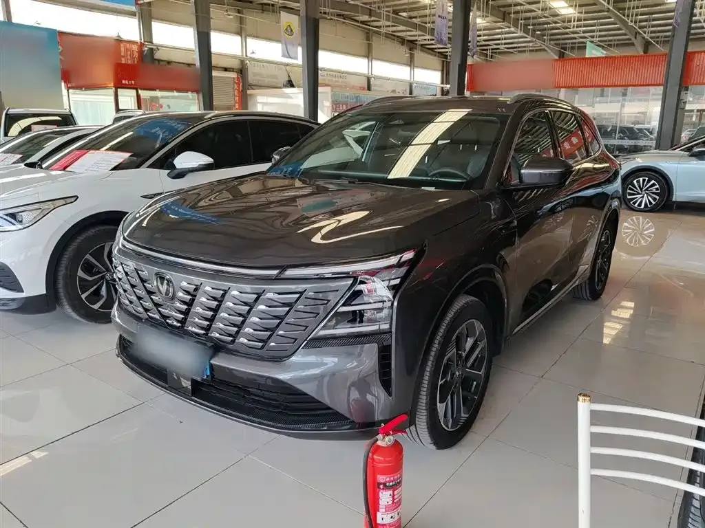 Changan CS75PLUS — фото 1