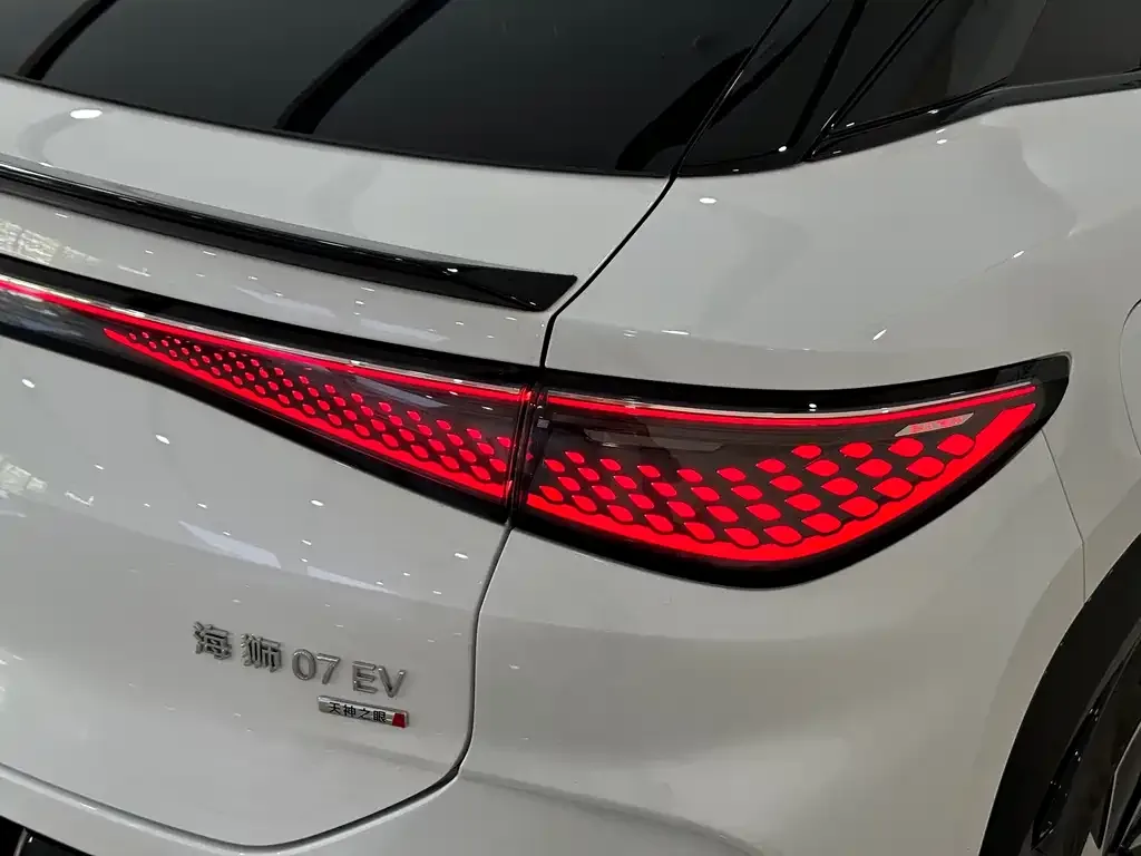 BYD Seal 07 EV — фото 6
