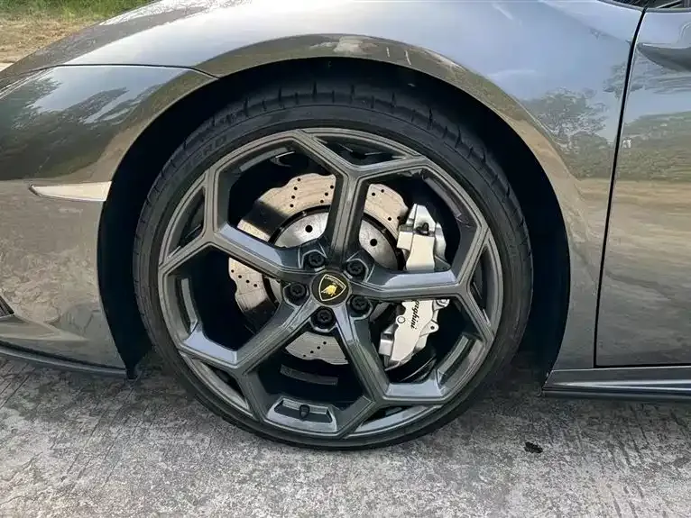 Lamborghini Huracan — фото 3