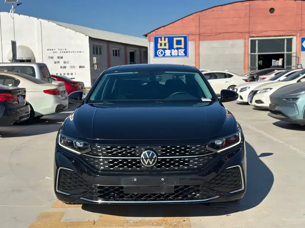Volkswagen Passat — фото 2