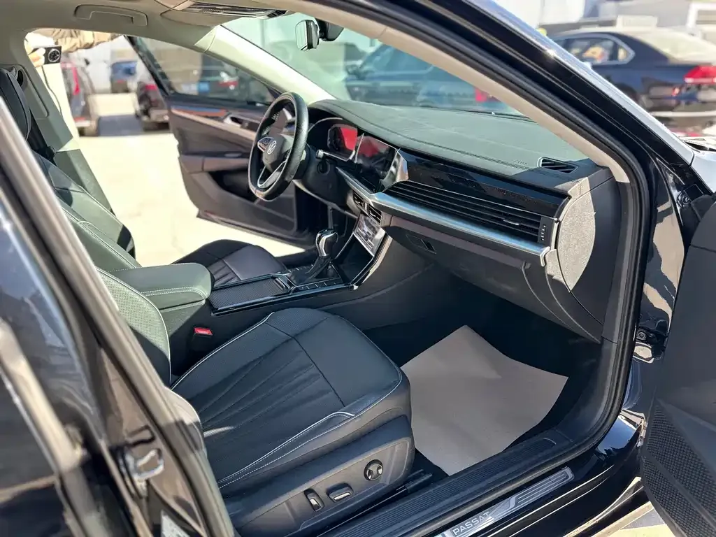 Volkswagen Passat — фото 7