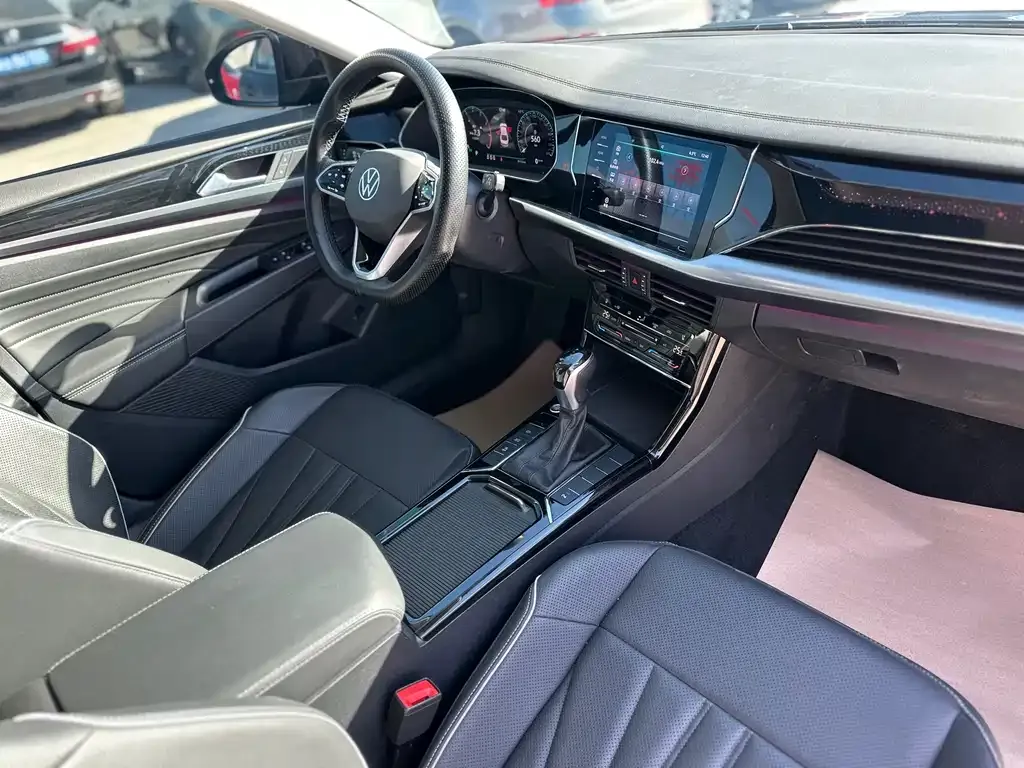 Volkswagen Passat — фото 8