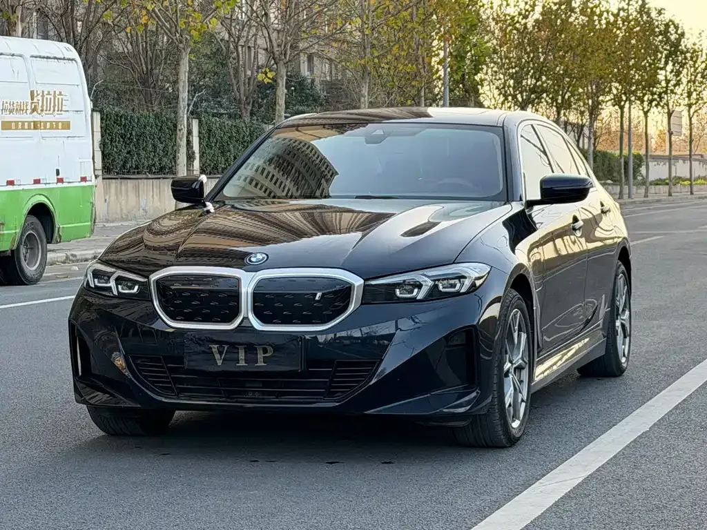 BMW i3 — фото 1