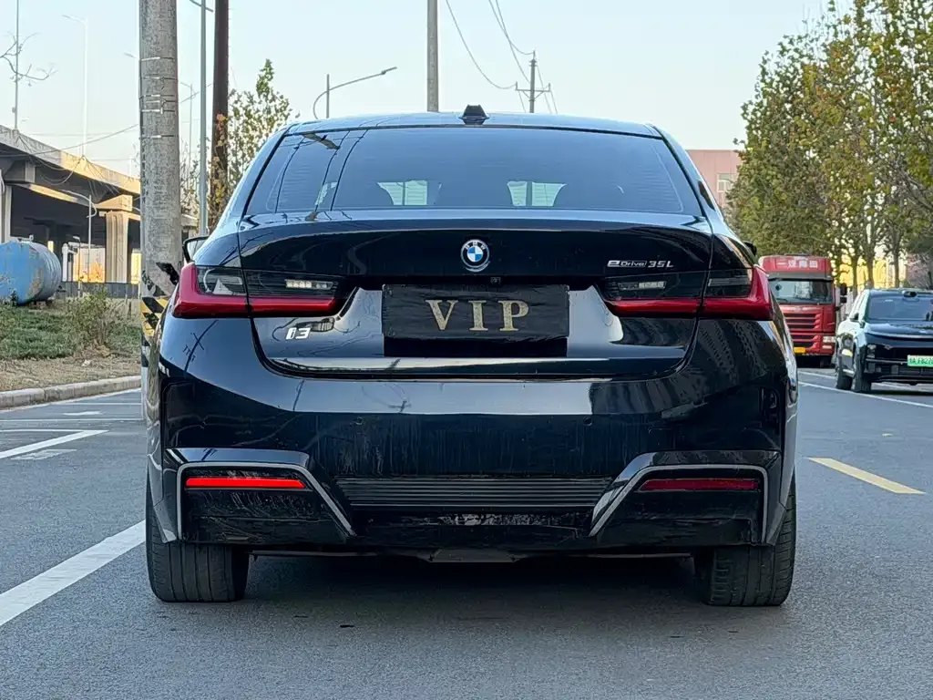 BMW i3 — фото 8
