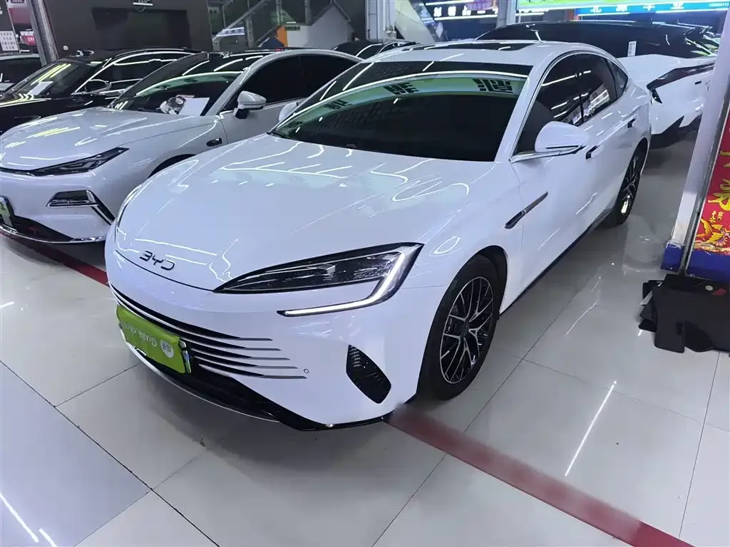 BYD Seal — фото 1