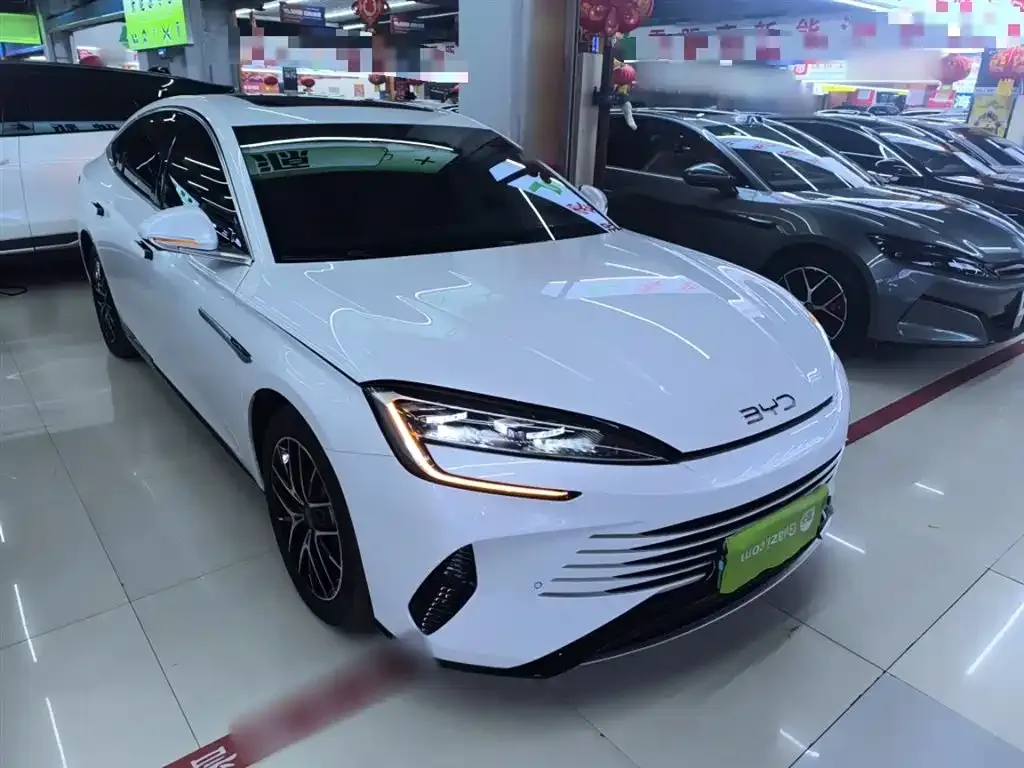 BYD Seal — фото 4