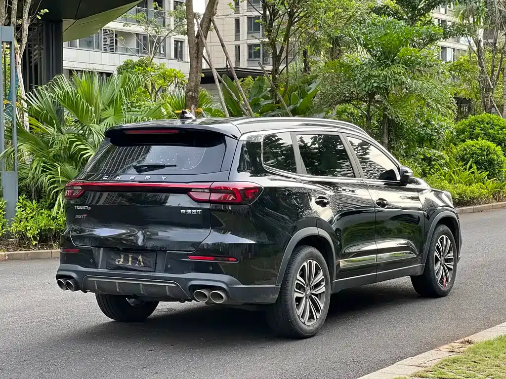 Chery Tiggo 8 — фото 9