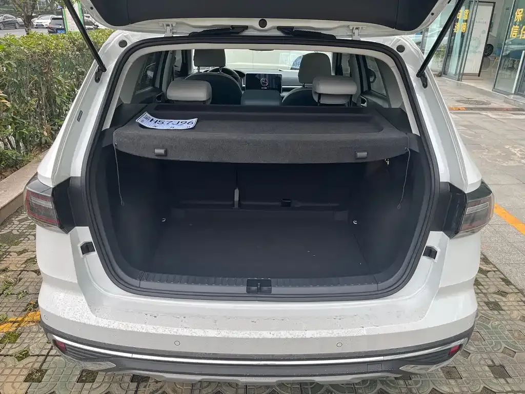 Volkswagen Tharu — фото 5