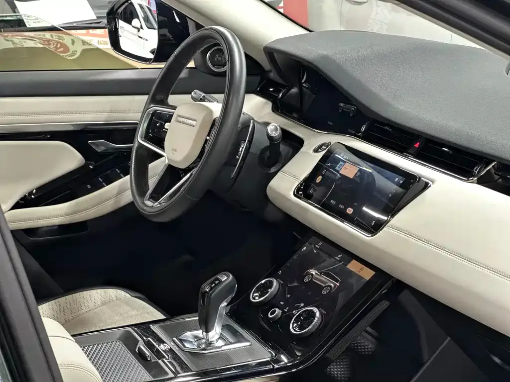 Land Rover Evoque — фото 9