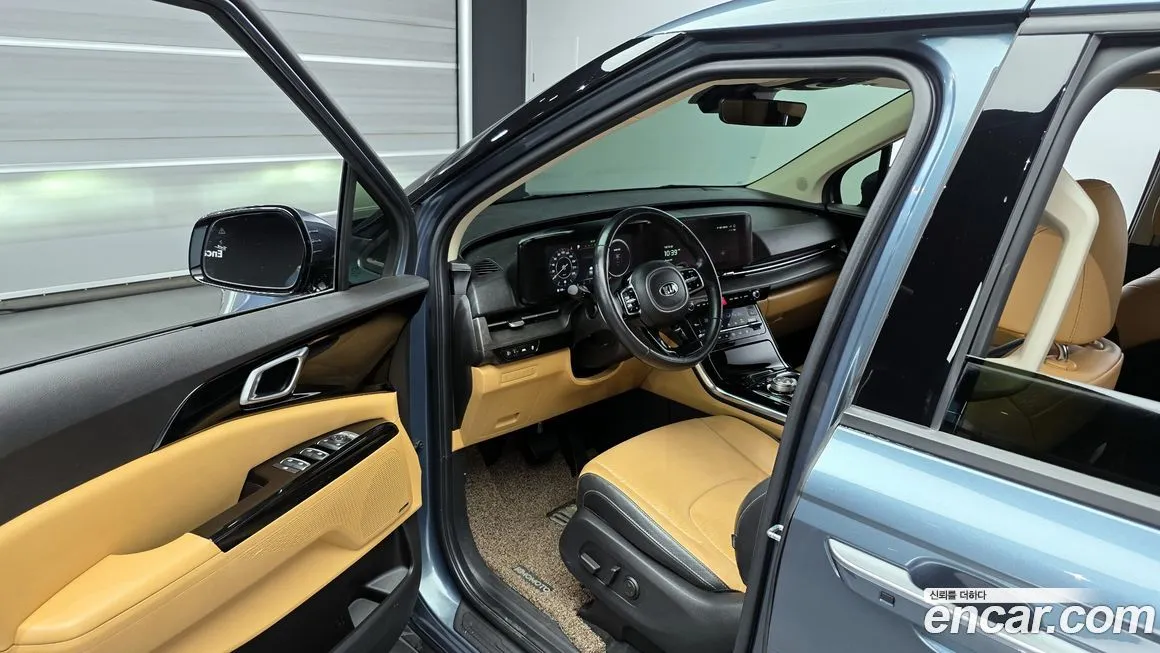 Kia Carnival — фото 10