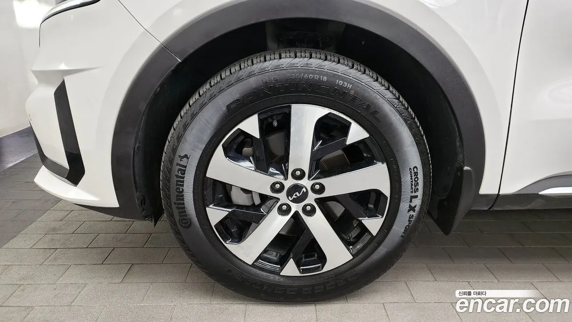 Kia Sorento — фото 5