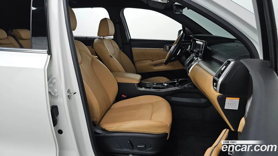 Kia Sorento — фото 10