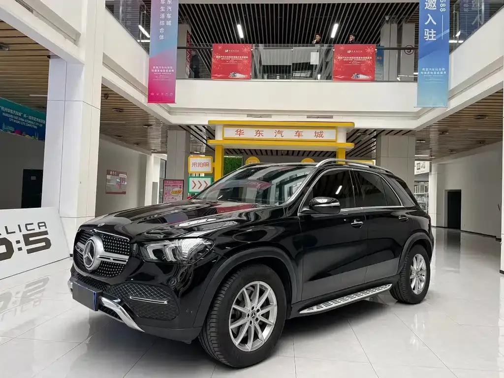 Mercedes-Benz GLE — фото 1