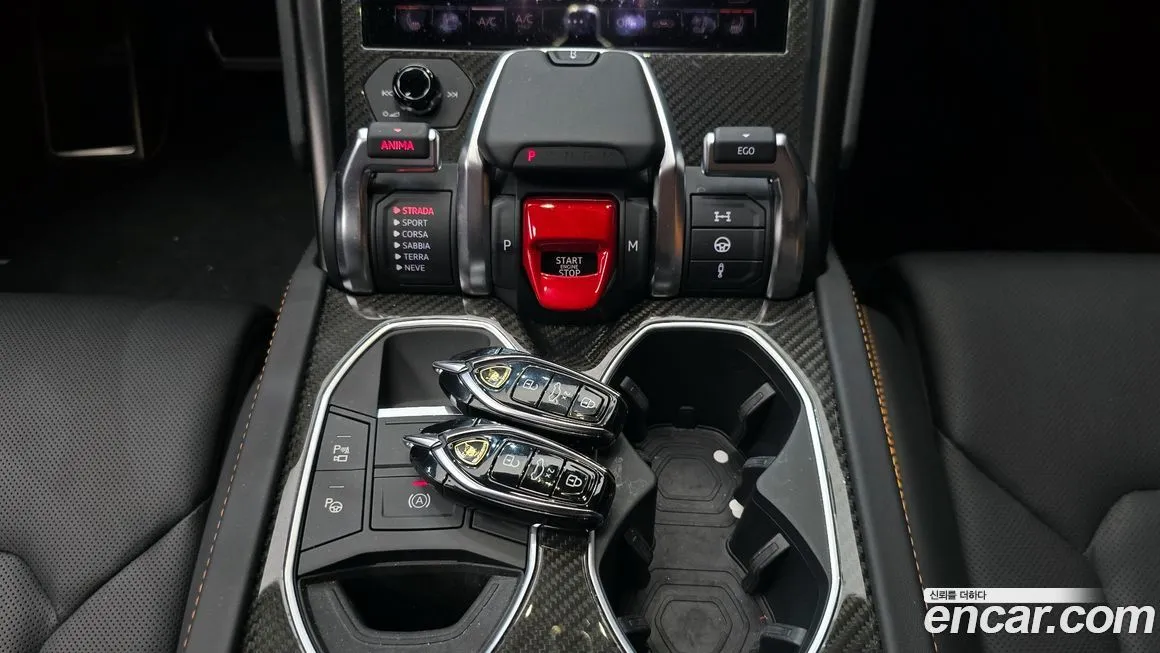 Lamborghini Urus — фото 9
