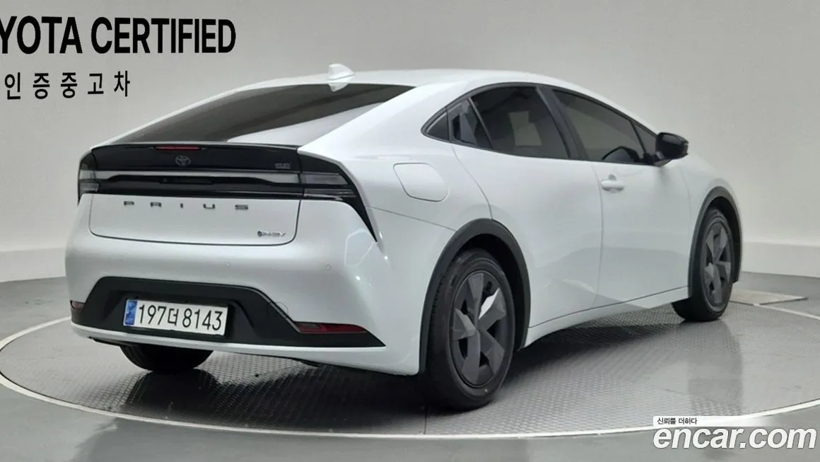 Toyota Prius — фото 2