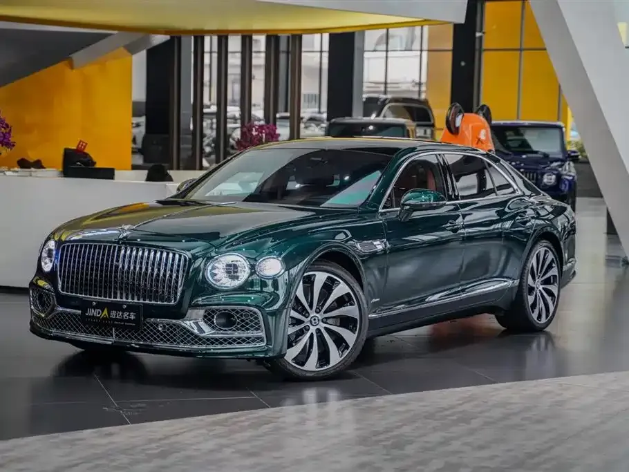Bentley Flying Spur — фото 1