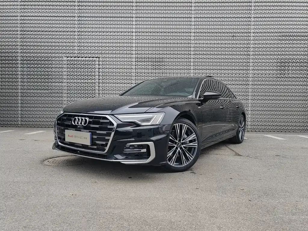 Audi A6L — фото 1