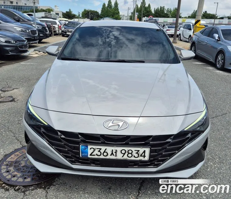 Hyundai AVANTE — фото 1