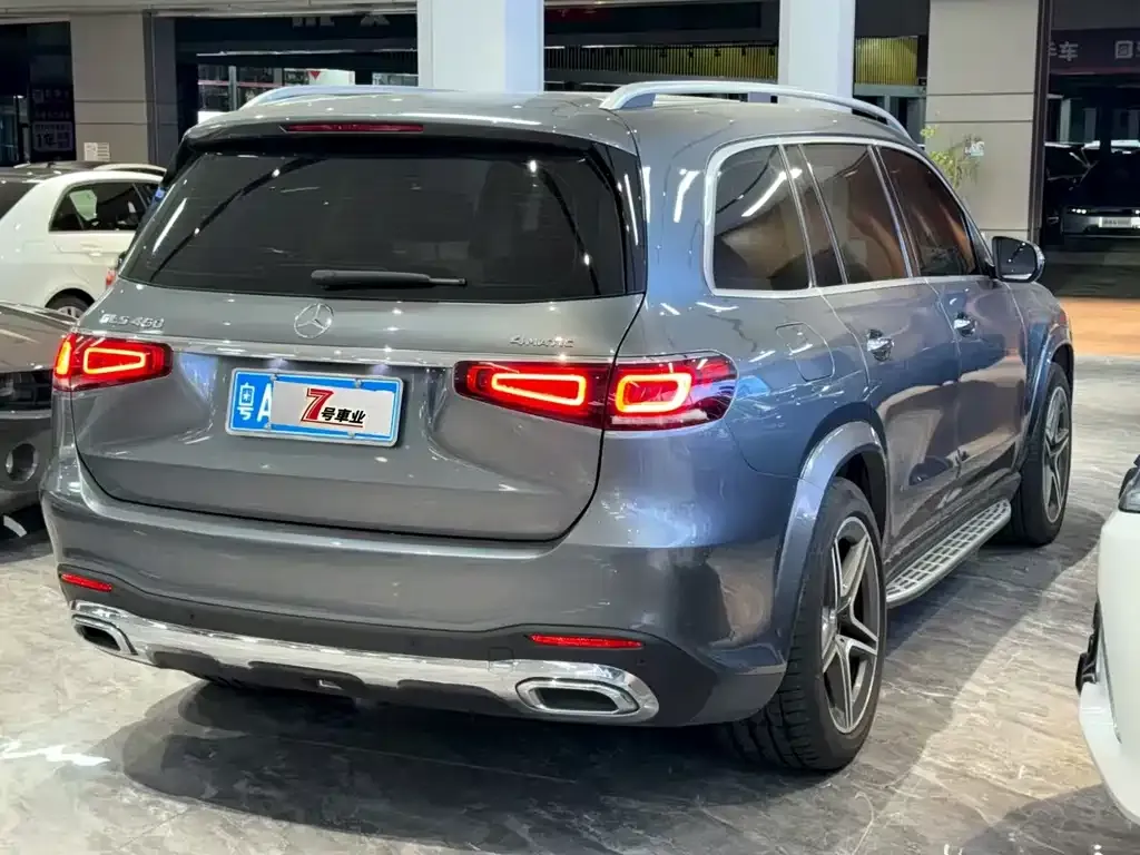Mercedes-Benz GLS — фото 8