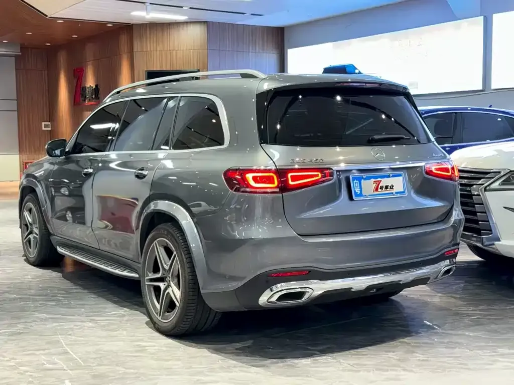 Mercedes-Benz GLS — фото 9