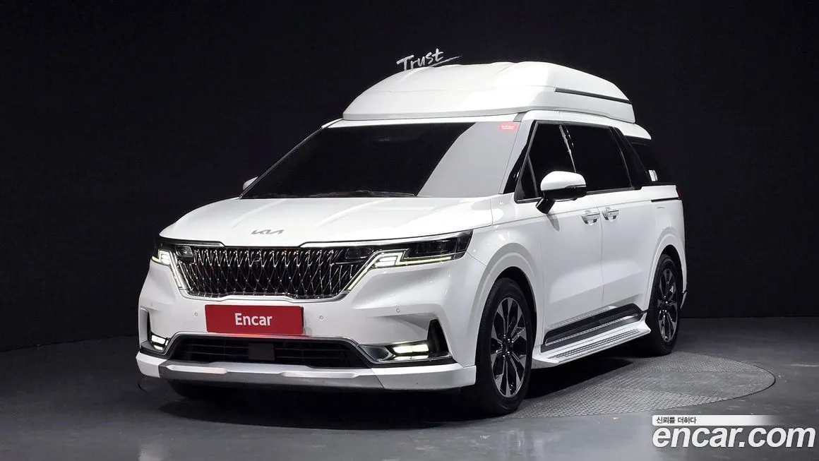 Kia Carnival — фото 1