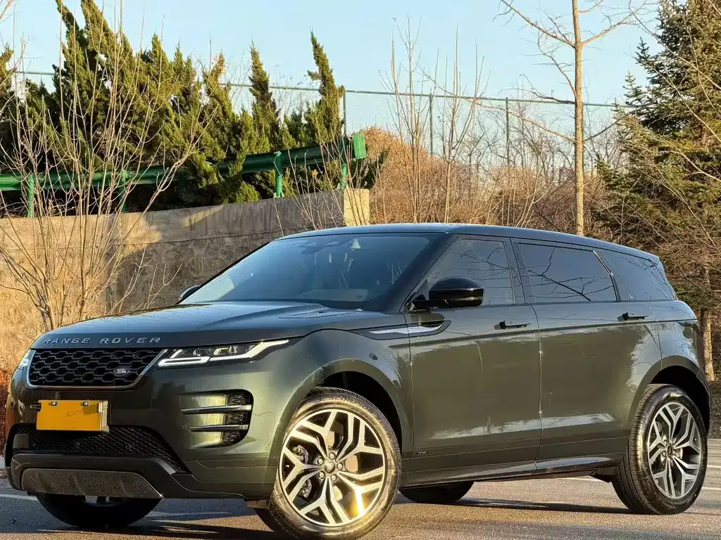 Land Rover Evoque — фото 1