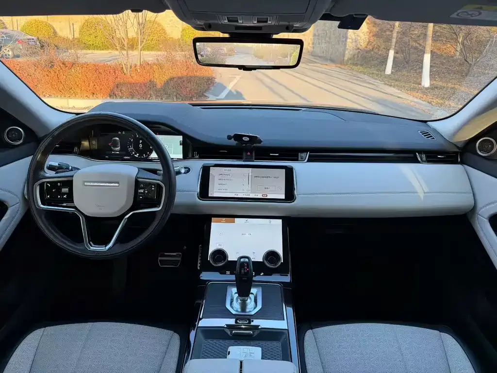 Land Rover Evoque — фото 5