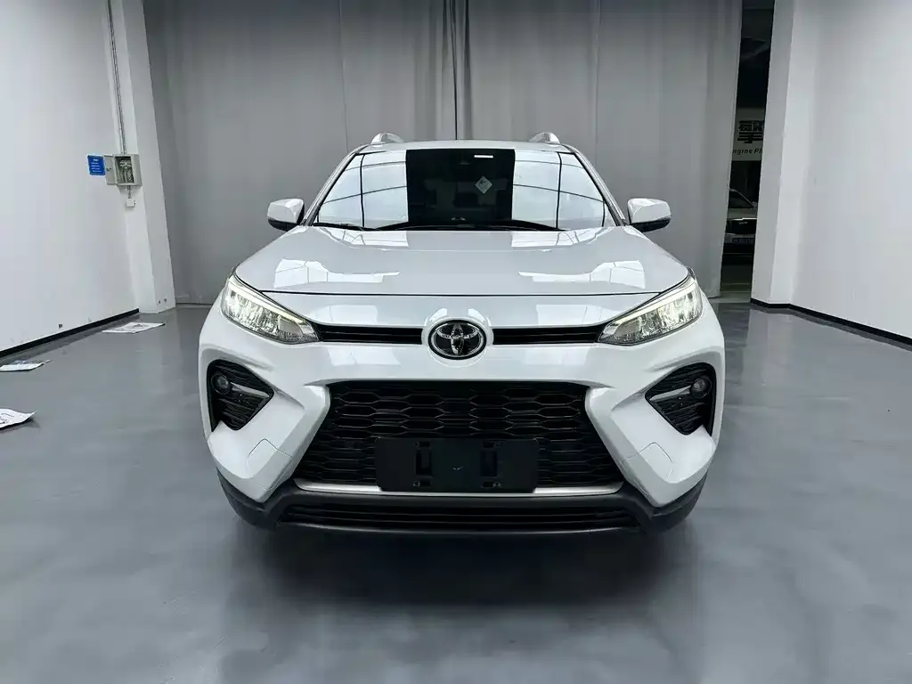 Toyota Wildlander — фото 2