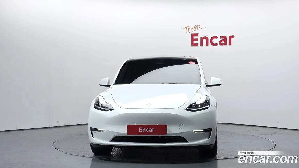 Tesla Model Y — фото 3