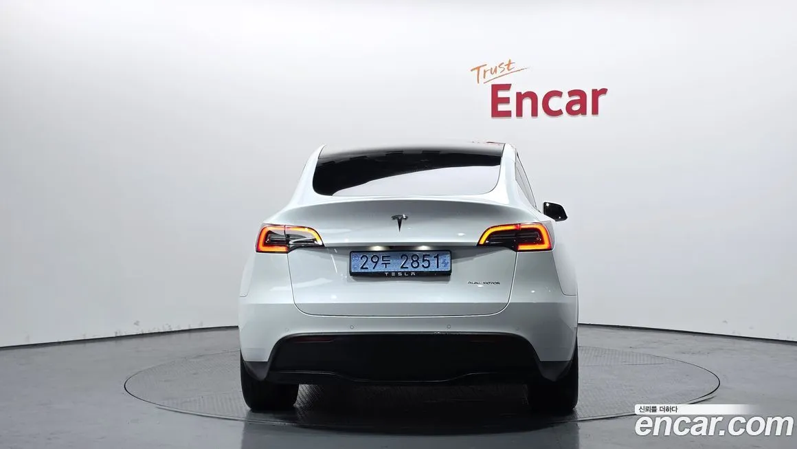 Tesla Model Y — фото 4