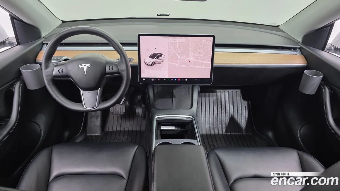 Tesla Model Y — фото 7