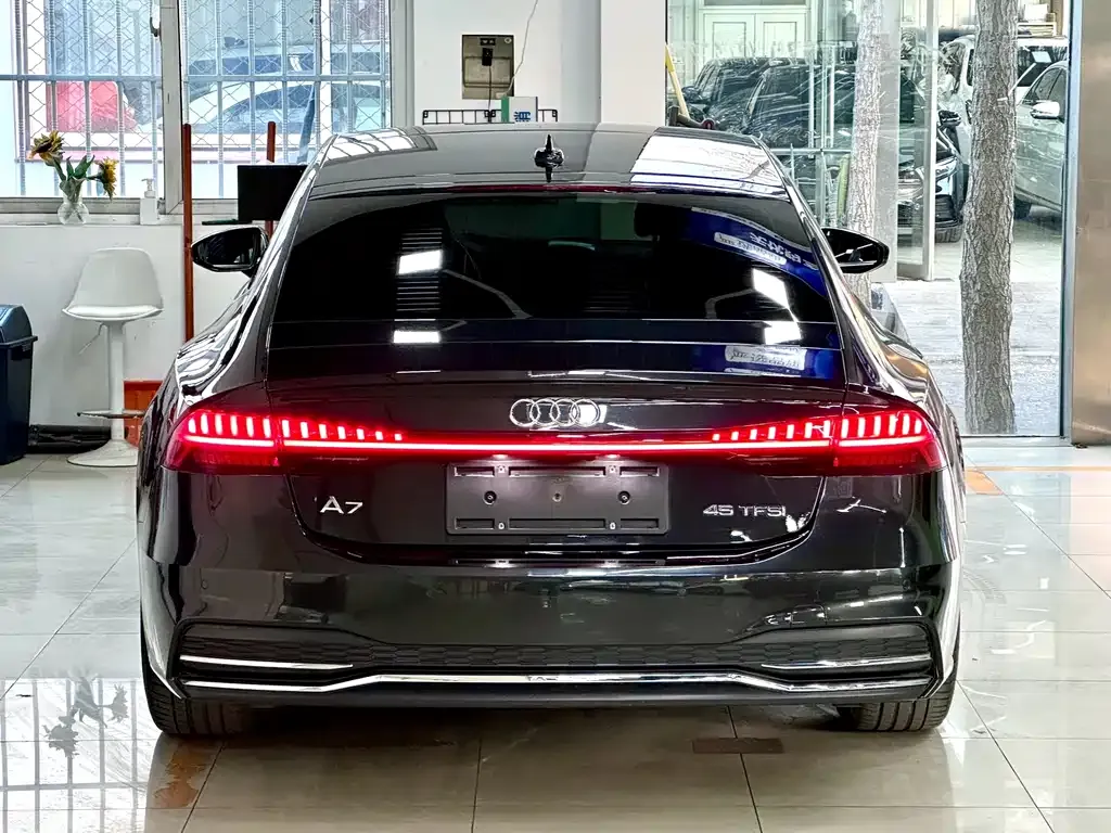 Audi A7 — фото 8