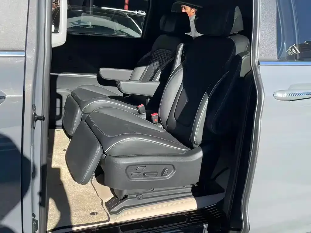 Hyundai Custo — фото 6