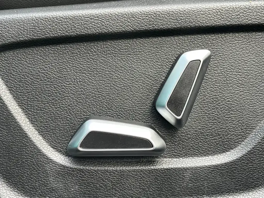 Geely Binyue — фото 10